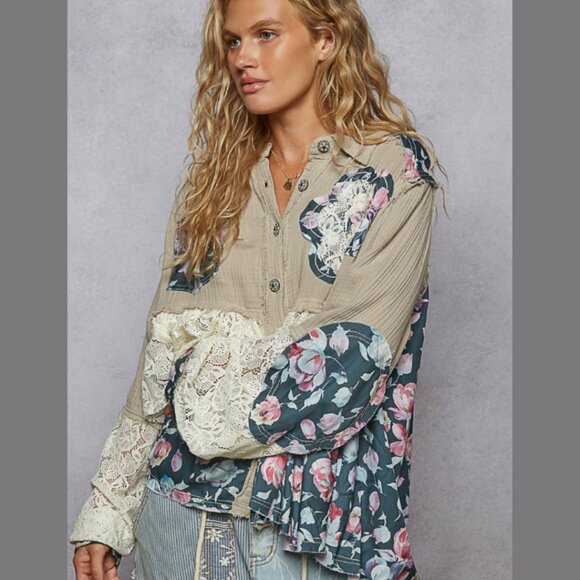 ๐ธ๐ชถโฎ๏ธPOL Boho Hippie Jacket โ Double Gauze & Lace A-Line Top with Floral Ruffle - Picture 5 of 8